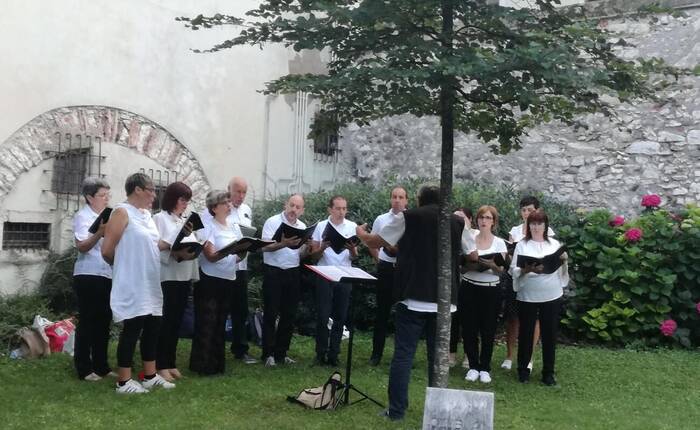 Coro Fuori dal comune (fotografia)