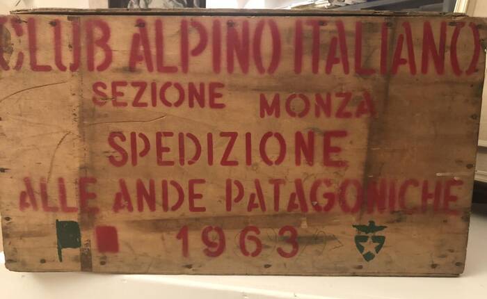 Spedizione sudamericana - CAI Monza - cassa per il trasporto di materiali