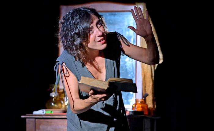 Maura Pettorruso durante una recita