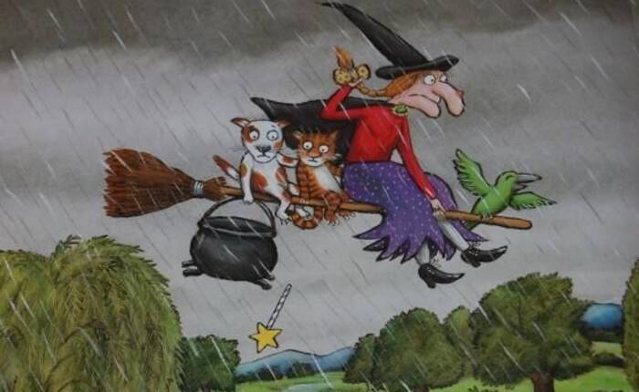 particolare dal libro "La strega Rossella"