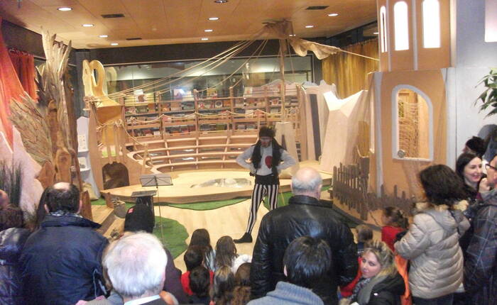 LA SALA BAMBINI COMPIE 10 ANNI