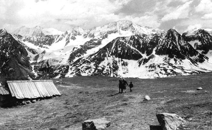 La vita rurale del Trentino nei libri fotografici della Biblioteca civica