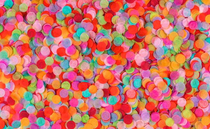 Viva i coriandoli che portano a tutti colore e allegria!