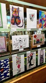 Fotografia segnaposti esposti in mostra nel 2020